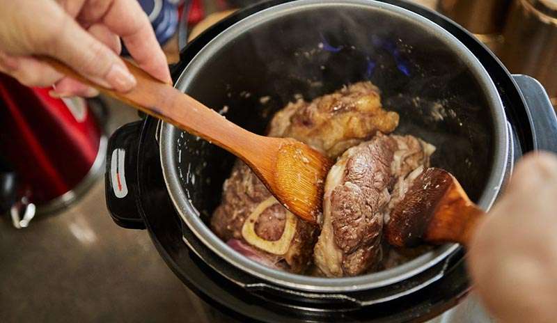 How long to cook beef stew in pressure cooker