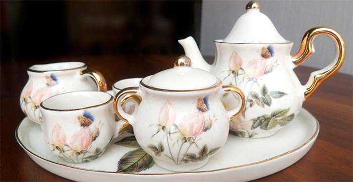 Use a porcelain teapot